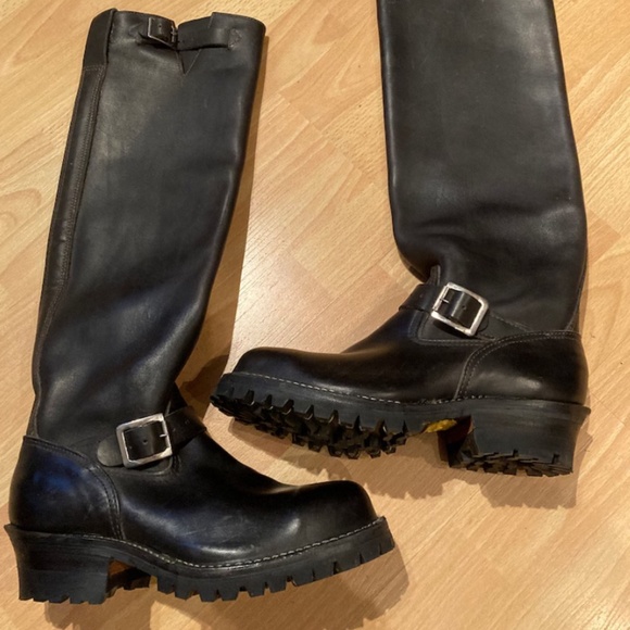 WESCO - Picture 2 of 3